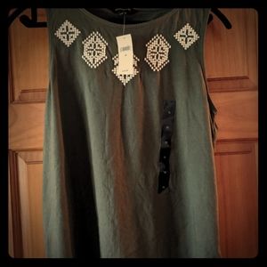 Banana Republic Tops - Sleeveless shirt Banana Republic Tops - Sleeveless shirt